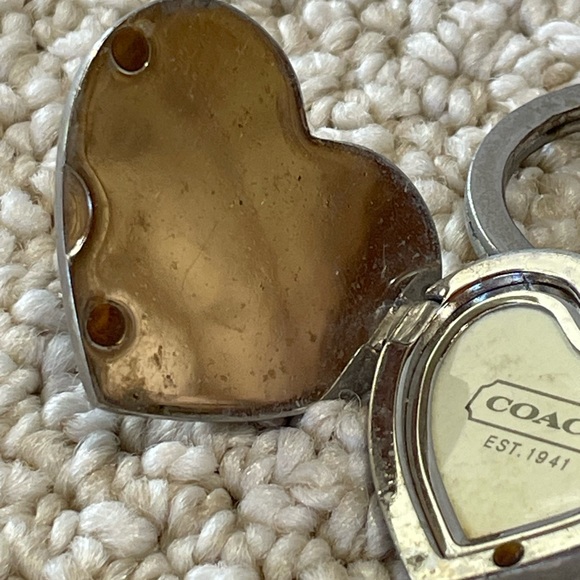 Authentic Coach keychain - Picture 4 of 10